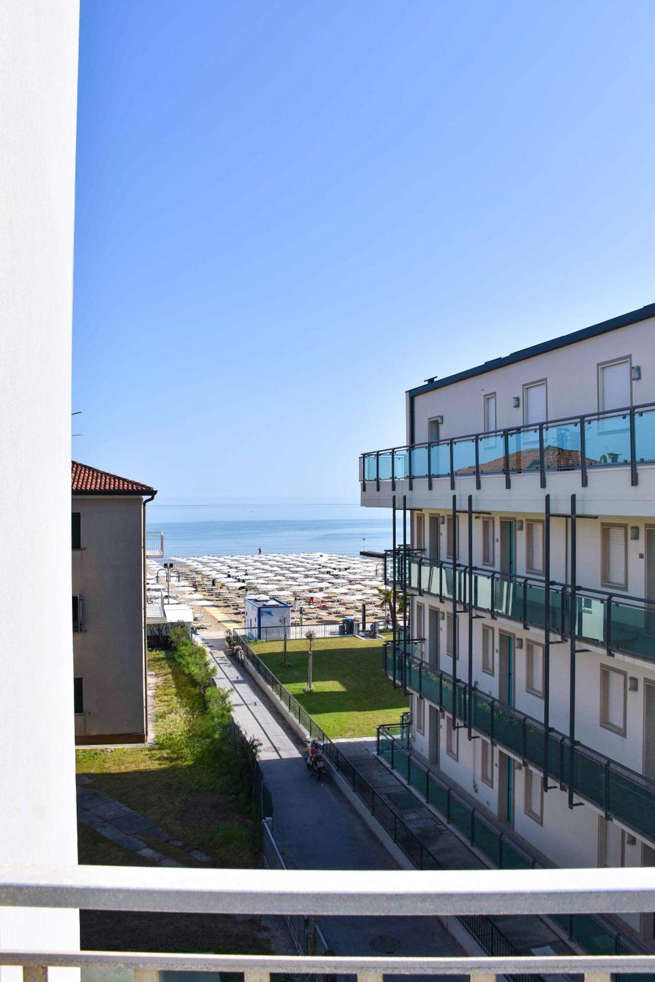 Hotel Umberto Лидо-ди-Езоло Экстерьер фото