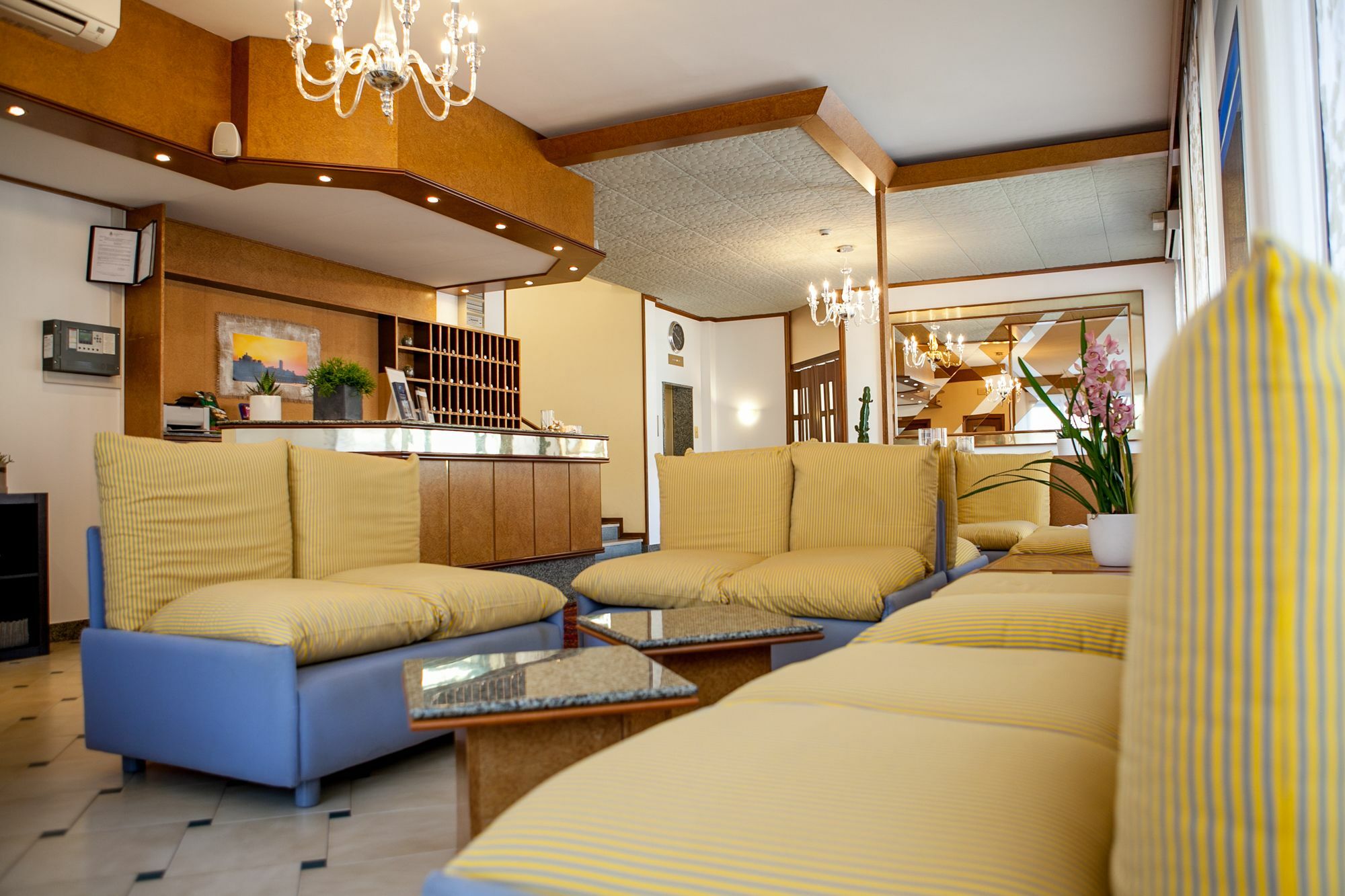 Hotel Umberto Лидо-ди-Езоло Экстерьер фото